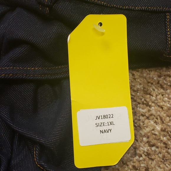 Pants - Picture 4 of 4